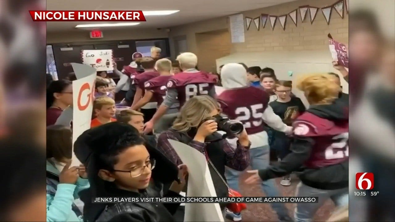 Jenks Visits Elementary School Prior To State Championship Game