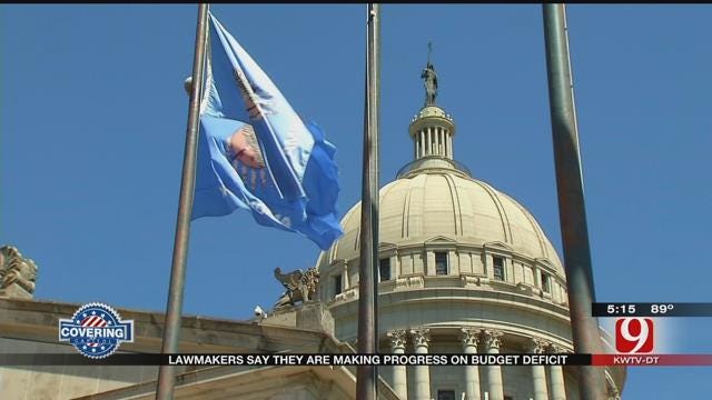 Lawmakers Closer To Budget Deal, Still Battling Over Borrowing