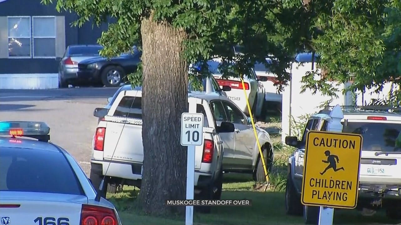 Muskogee Police Face Standoff In Trailer Park