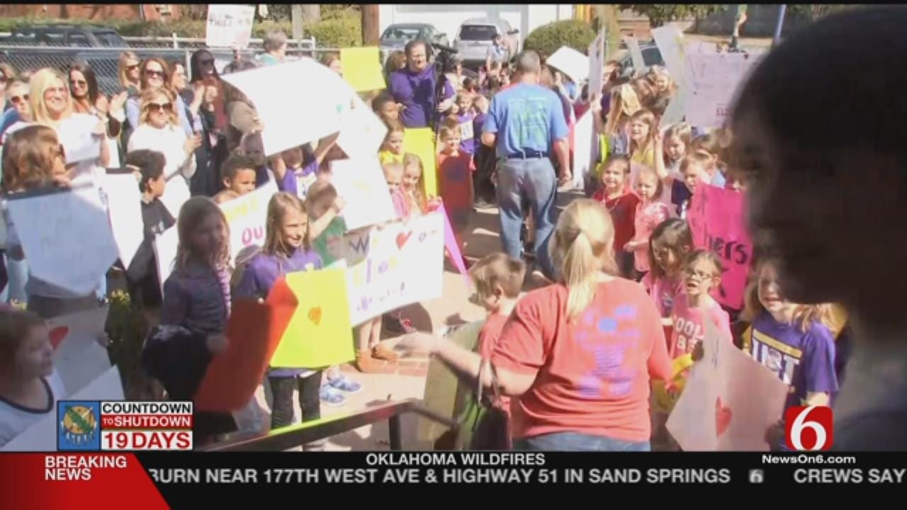 Tulsa Elementary Students Support Teachers In Walkout