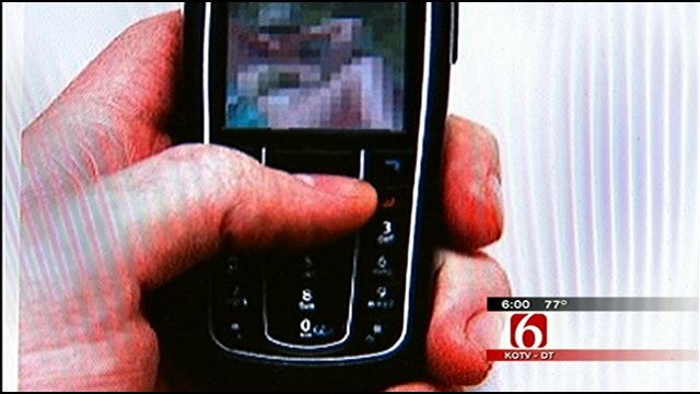 'Sexting' Could Land Verdigris Teens On Sex Offender List