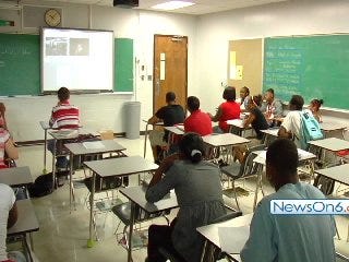 Central High Students Debate New Cell Phone Law's Constitutionality