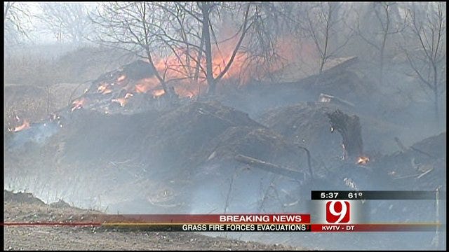 Norman Grassfire Forces Residents From Homes