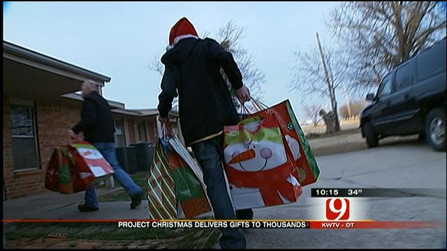 Volunteers Deliver Gifts To Mentally-Challenged Oklahomans