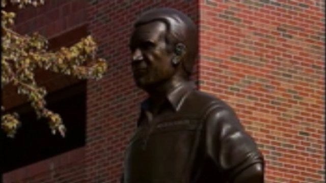 Barry Switzer Statue Unveiling