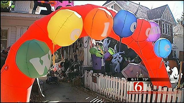 One Tulsa Resident Goes All Out With Halloween Decorations