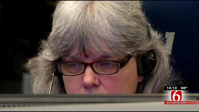Tulsa 911 Dispatcher Honored For Her Part In High-Profile Murder Arrest