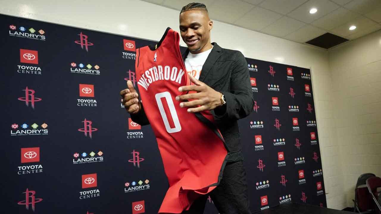 Russell Westbrook All Smiles In Introduction With Rockets