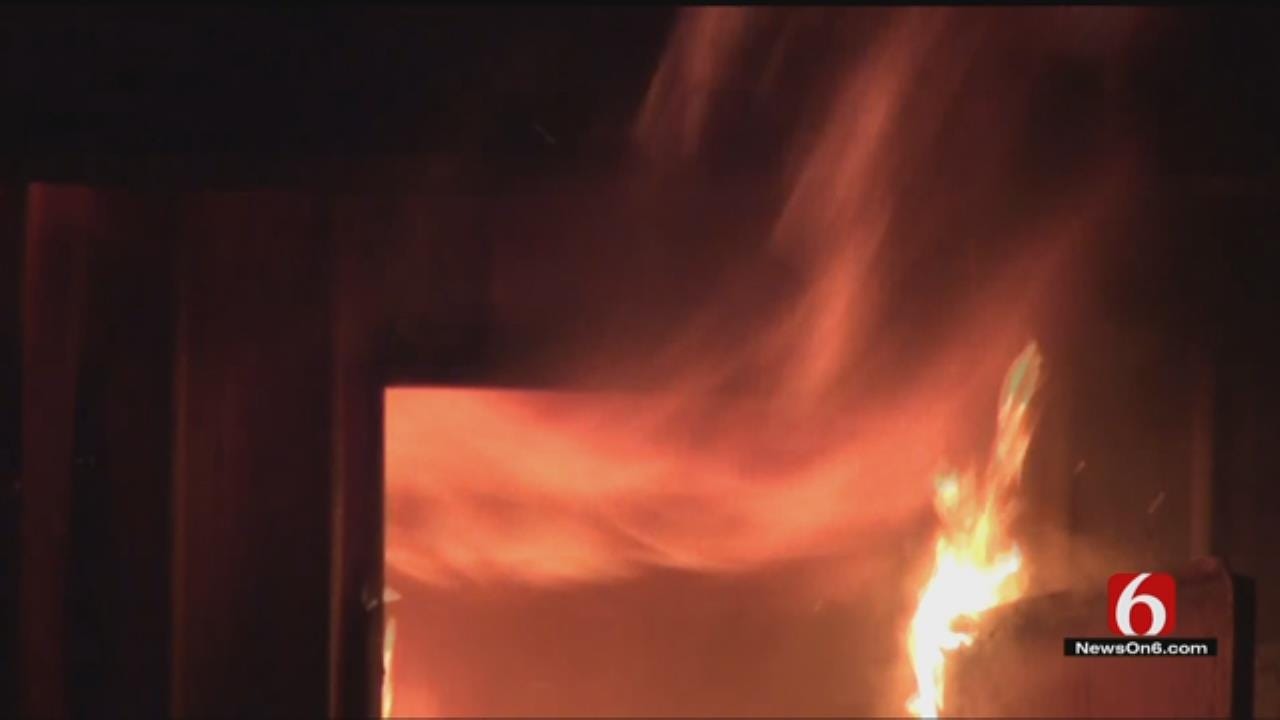 Tulsa Man Escapes Safely From Burning Home