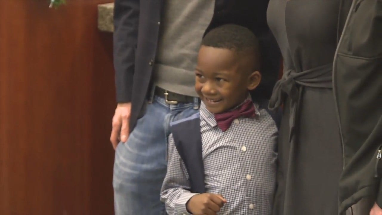 5-Year-Old Boy's Entire Class Shows Up For His Adoption Hearing