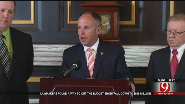 Lawmakers Find Way To Cut Budget Shortfall Down