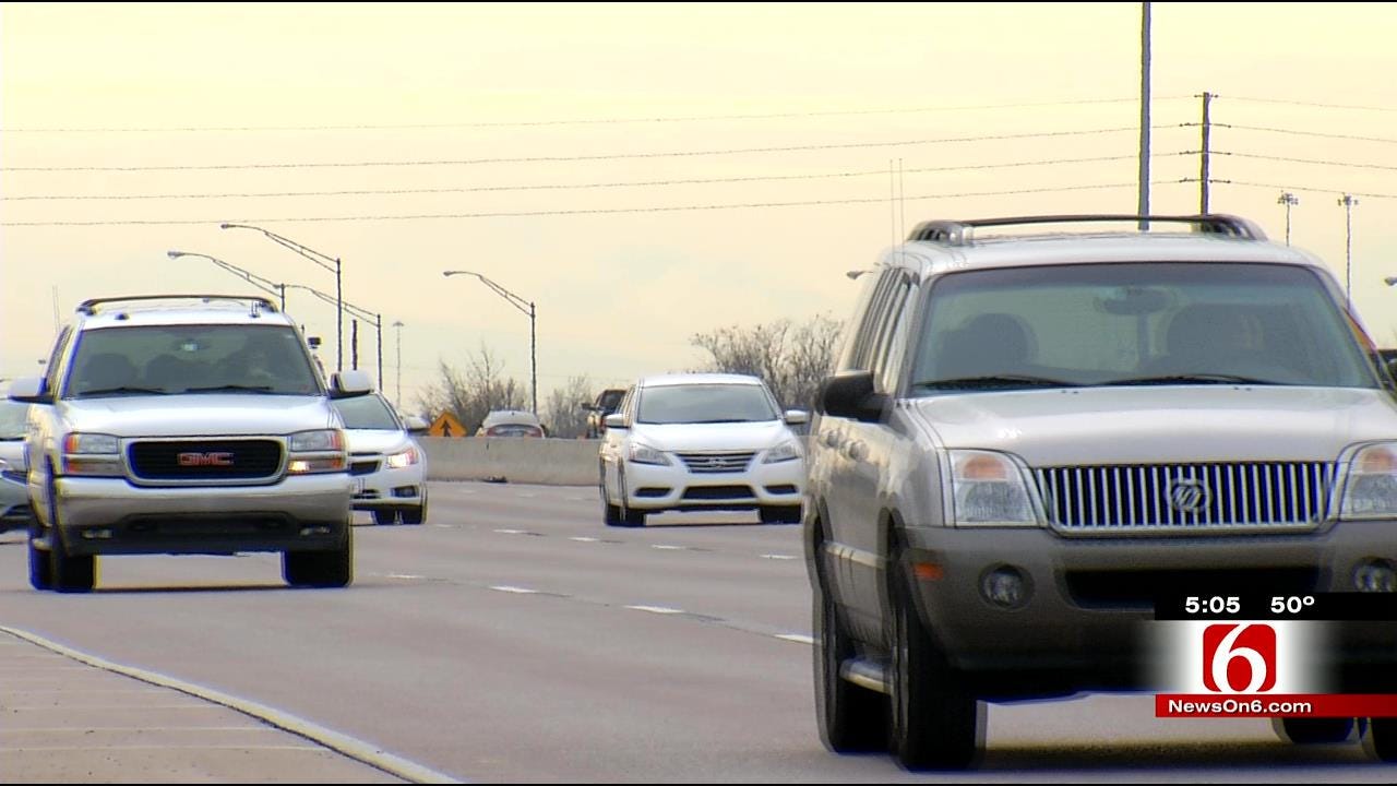 Tulsa Police: Distractions, Not Speed, More Common During Rush Hour Wrecks