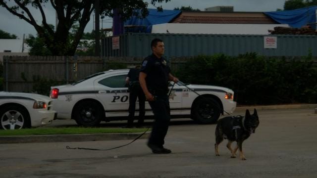 WEB EXTRA: Tulsa Police Investigate Taco Bueno Attempted Robbery