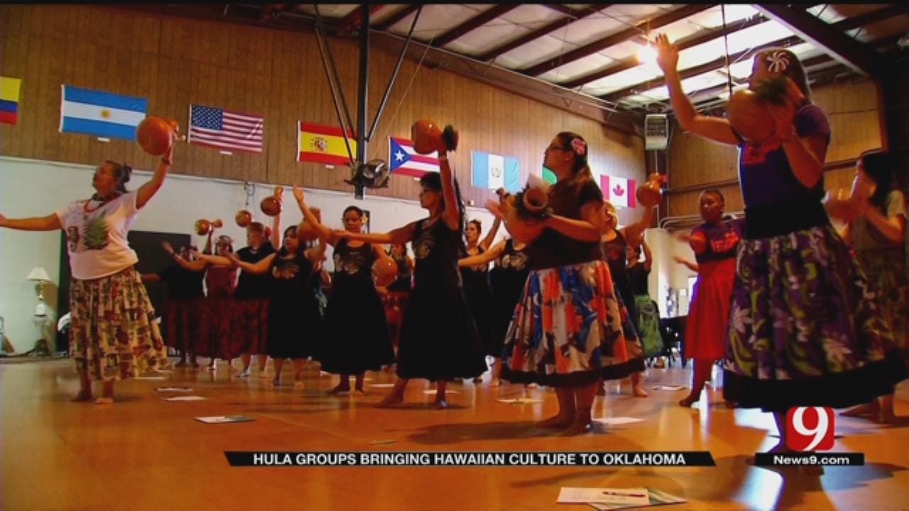 Oklahomans Help Spread Hawaiian Culture Through Hula Dancing