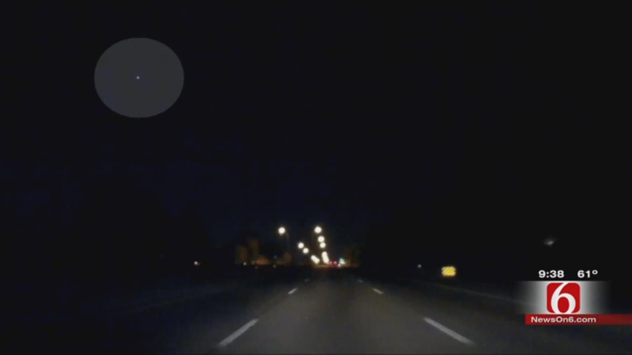 News On 6 Reporter Captures Video Of Meteor In Oklahoma Sky