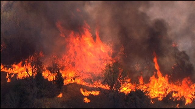 Wildfire Threatens Numerous Structures In N.E. OKC