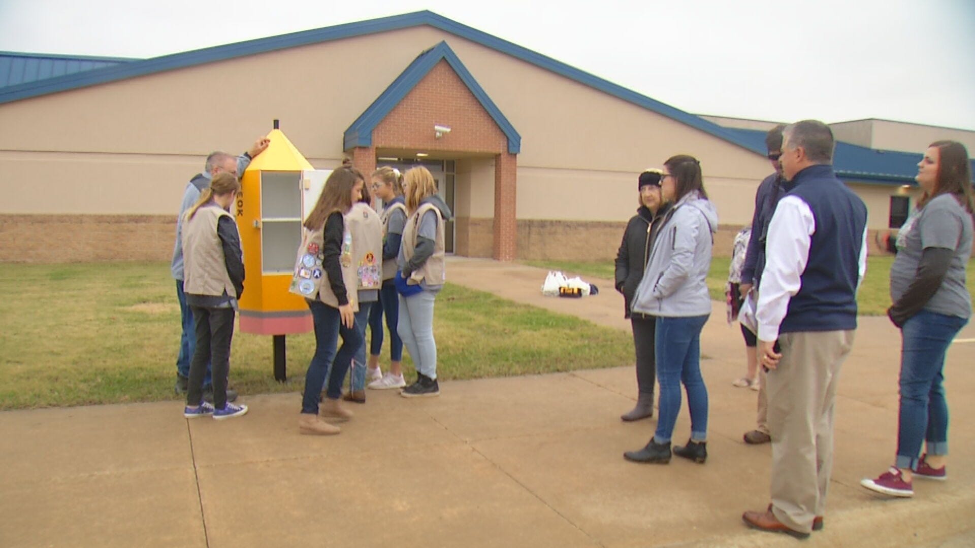 Girl Scout Troop Helps Sapulpa Students With School Supply Needs