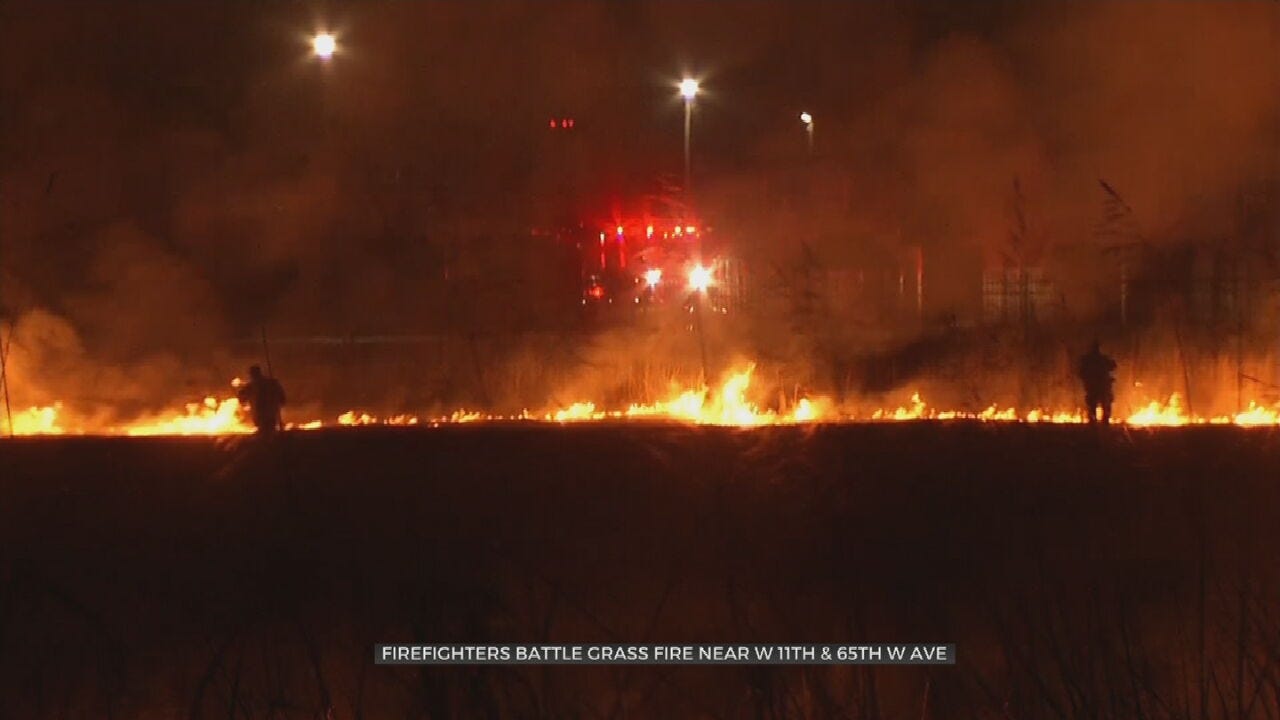 UPDATE: Firefighters Battle Large Grass Fire Near Tulsa Apartment Complex