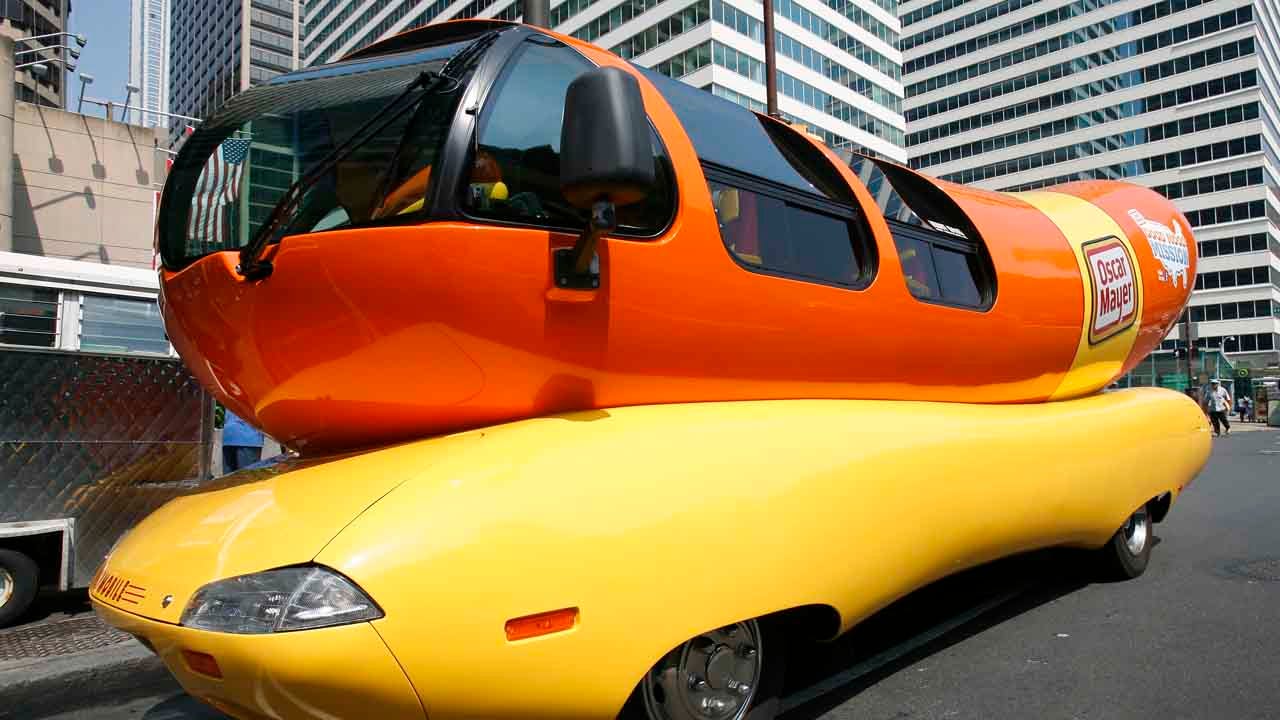Oscar Mayer Looking For Hotdoggers To Drive The Weinermobile