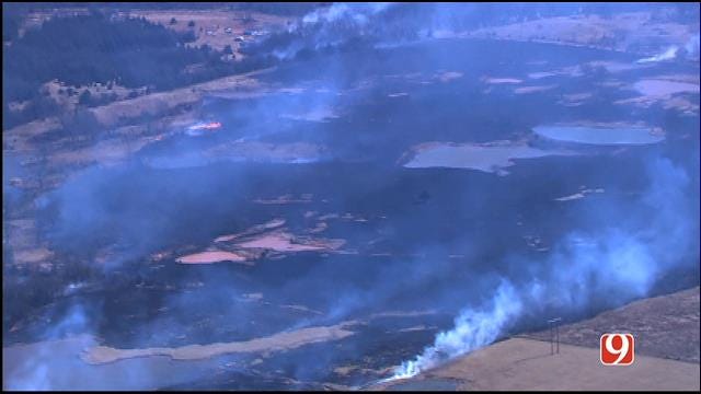 Oklahoma Firefighters Battle Multiple Grass Fires