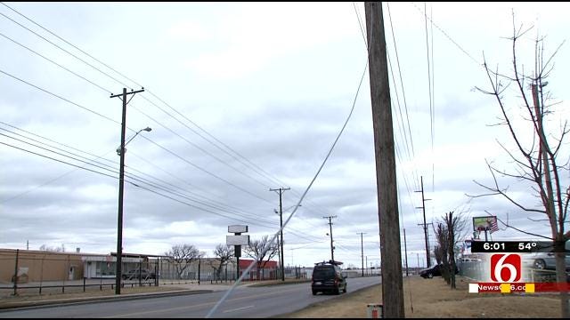 Tulsa Elementary Students In Dark As Wind Downs Power Lines
