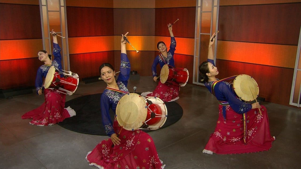 Asian Drum Dancers Perform On 6 In The Morning