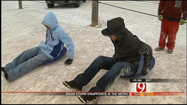 Oklahomans Respond To Dusting Of Snow In Metro On Christmas Day