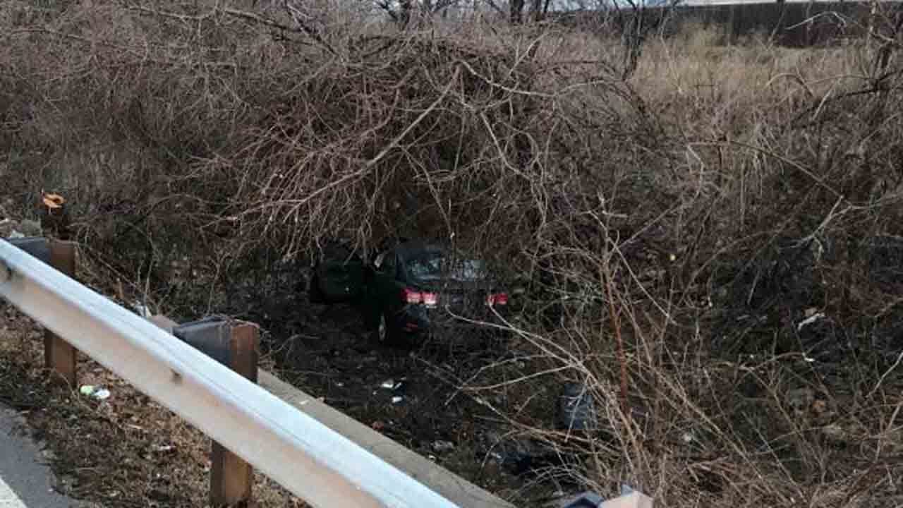 Crash Closes Lewis Near 85th Street