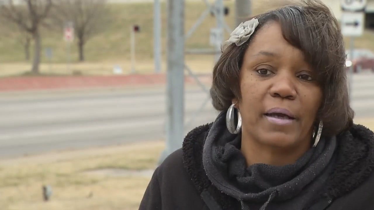 Woman Brings Warmth To Tulsa's Homeless On Christmas