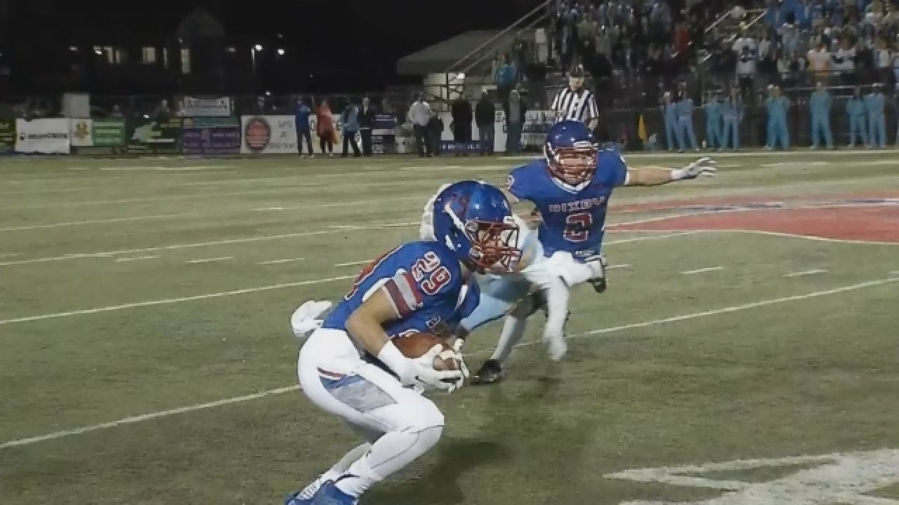 Bixby Dominates PC West On Way To 49-7 Win
