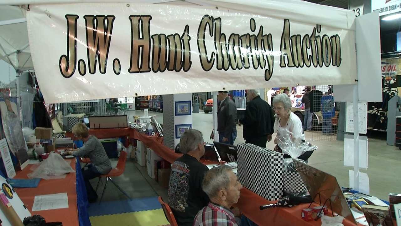 Chili Bowl Fans Get Chance To Help Local Charity