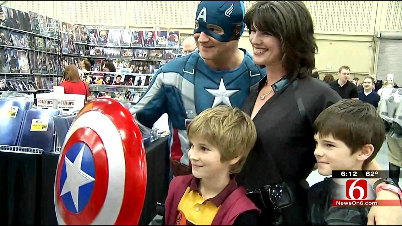 Thousands Beam Up To First Ever Tulsa Comic Con