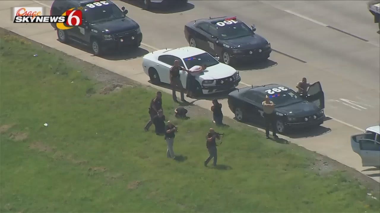 Osage SkyNews 6 HD Flys Over Tulsa Traffic Stop, Arrests