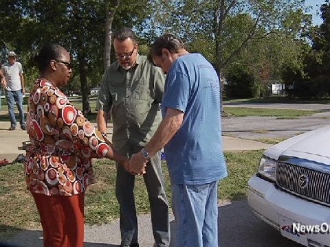 Church Car Care Clinics Fix Cars for Free Then Pray Over Them