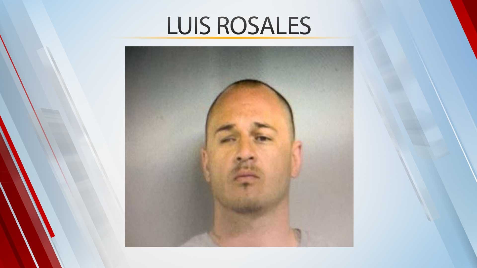 WATCH: TCSO, U.S. Marshals Searching For Fugitive