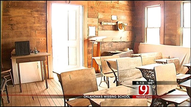 Chickasha Preserves Secret School