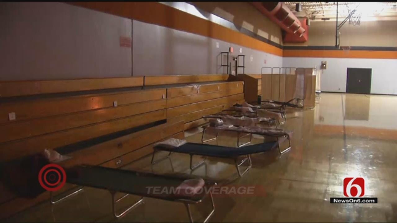 Red Cross Shelter Providing For Those In Need After Cushing Earthquake