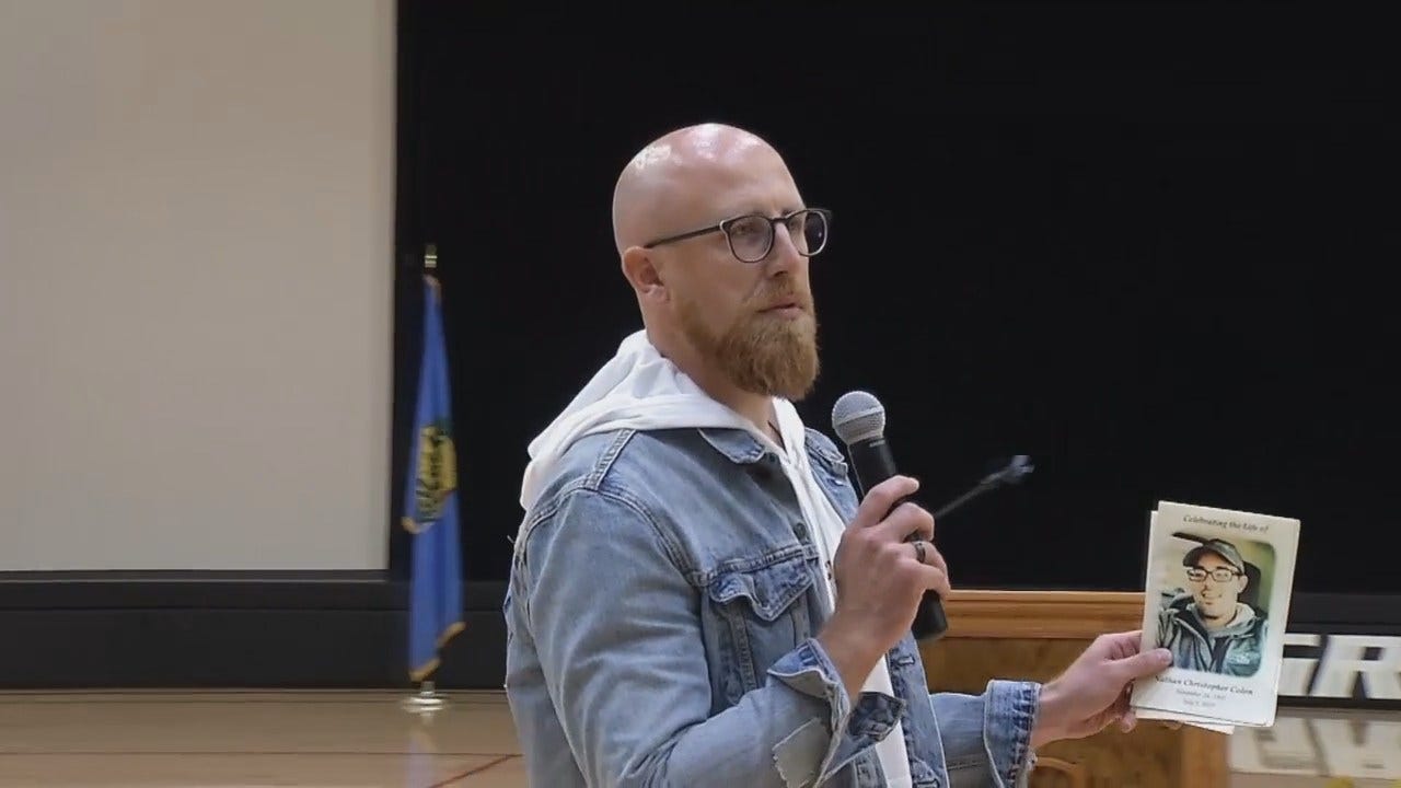 WEB EXTRA: Former Addict Lance Lang Talks With Locust Grove Students About Opioid Dangers