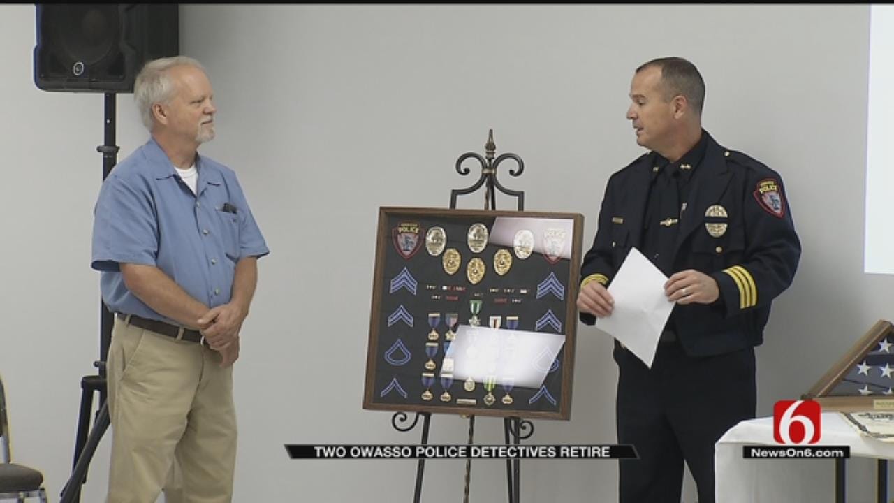Two Long-time Owasso Officers Retire