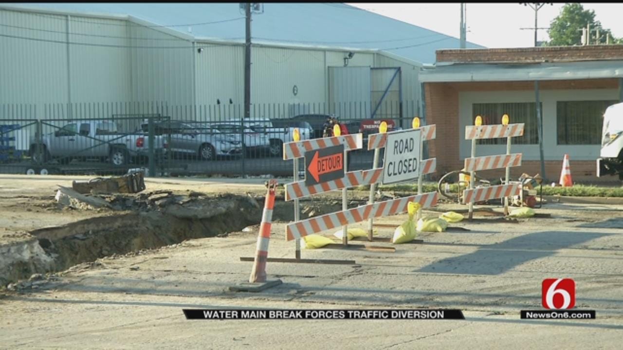 Tulsa Water Main Break Closes Section Of Pine Street