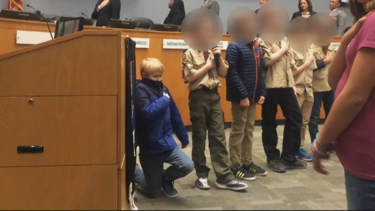 Boy Takes Knee During Pledge Of Allegiance, Mayor Endorses 'Expressions Of Conscience'