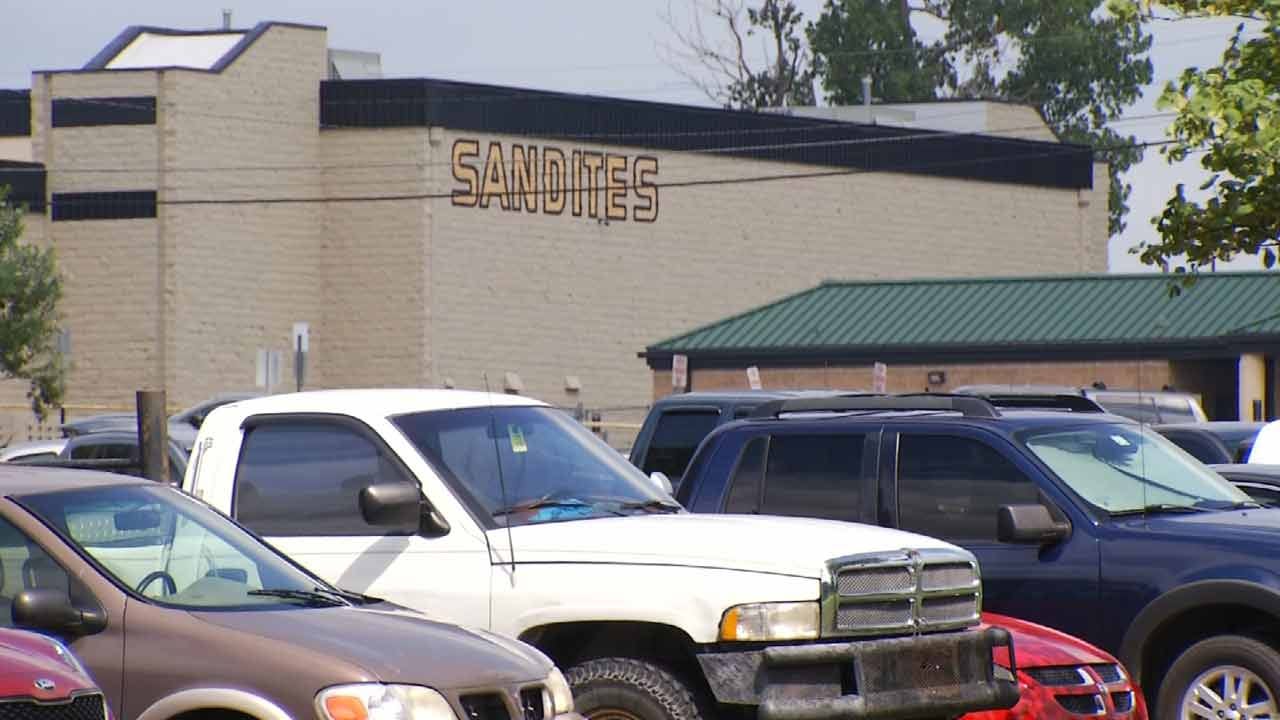 School Resource Officer Gives More Protection To Sand Springs District