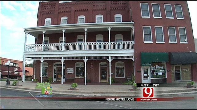 Hotel Love In Purcell Brings Must-See Antiques