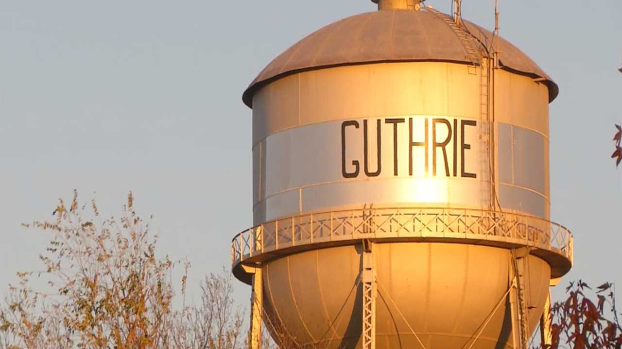 City Of Guthrie Makes Face Masks In Public Mandatory, Implements 'Shelter In Place'