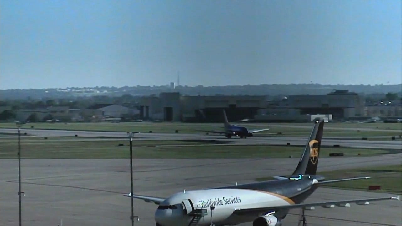 WEB EXTRA: Traffic Cam Video Of Emergency Landing At TIA