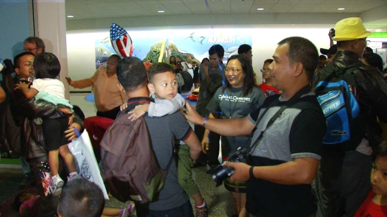 Burmese Refugees Reunite With Families In Tulsa