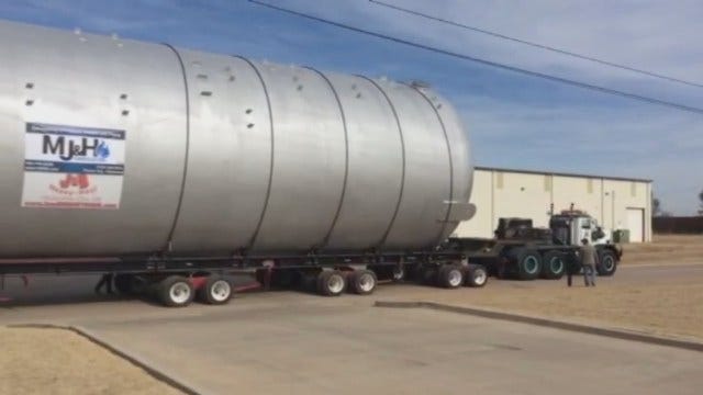 WEB EXTRA: Video Of The Massive Tank Leaving The Plant In Ponca City