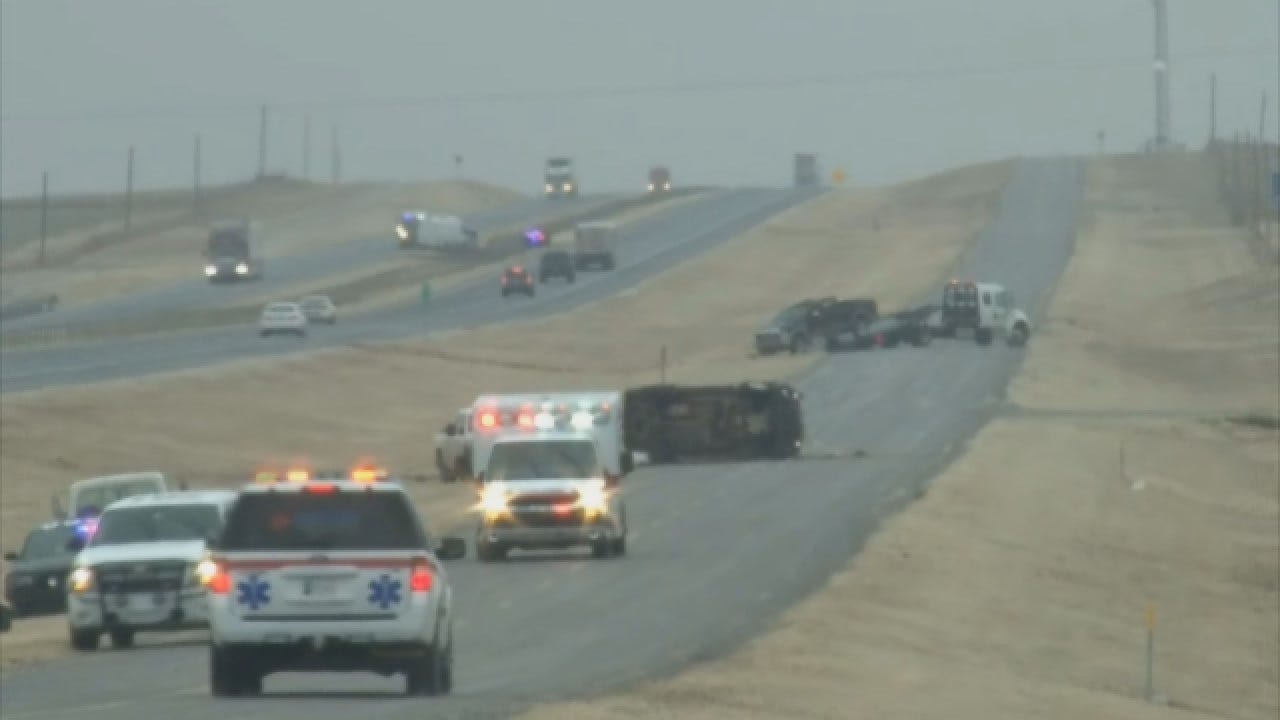 WEB EXTRA: News 9 Storm Tracker Marty Logan Witnesses Rollover On I-40