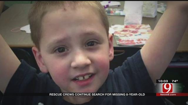 Rescue Crews Continue Search For Missing Duncan Boy