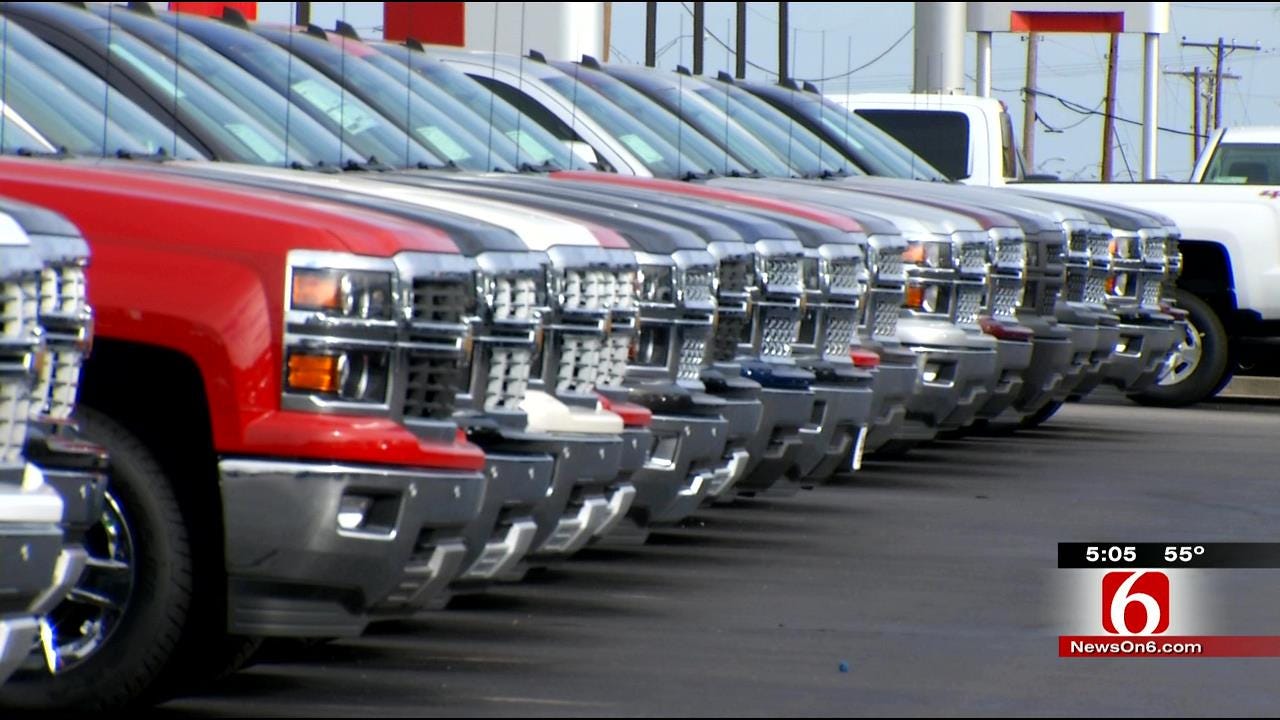 Oklahomans Hit End-Of-Year Sales At Auto Dealers